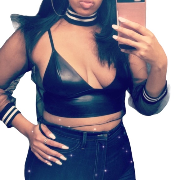 Fashion Nova mesh crop top - Picture 2 of 3